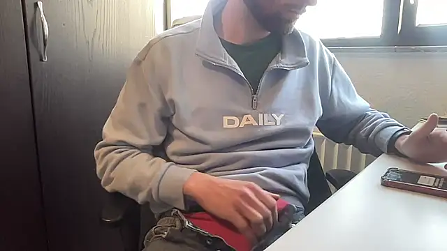 bullyboyy online show from January 27, 2025, 9:02 am