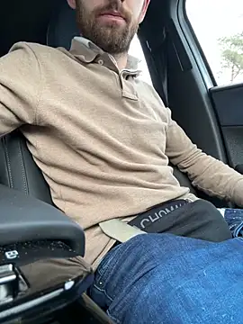 bullyboyy online show from March 13, 2025, 3:06 pm