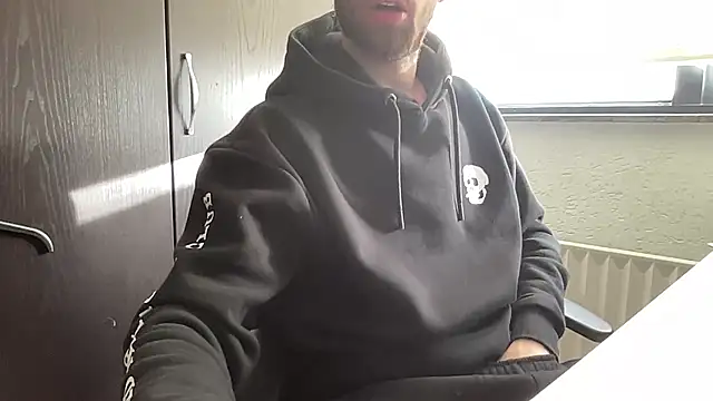 bullyboyy online show from March 13, 2025, 7:09 am