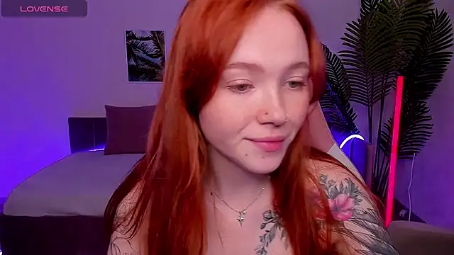 Snapshot of Maya_Light chatting on September 21, 2025, 8:30 am Maya Light online show from September 21, 2025, 8:30 am