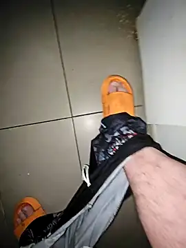 Usame como quieras online show from November 11, 2025, 6:25 pm