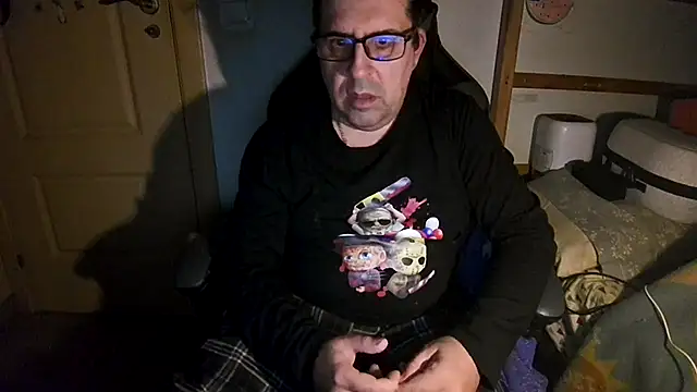 Snapshot of Usame_como_quieras chatting on February 10, 2025, 11:13 pm Usame como quieras online show from February 10, 2025, 11:13 pm