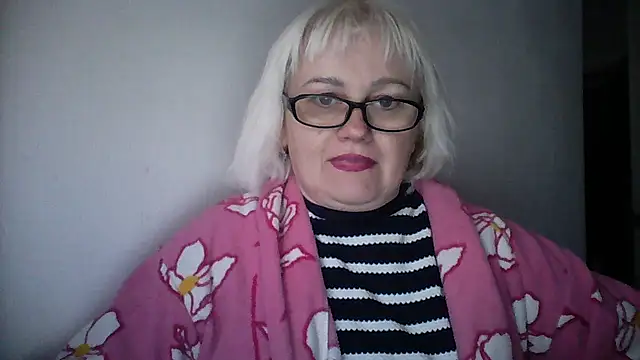 Snapshot of Mayya4321 chatting on October 27, 2025, 12:28 pm Mayya4321 online show from October 27, 2025, 12:28 pm