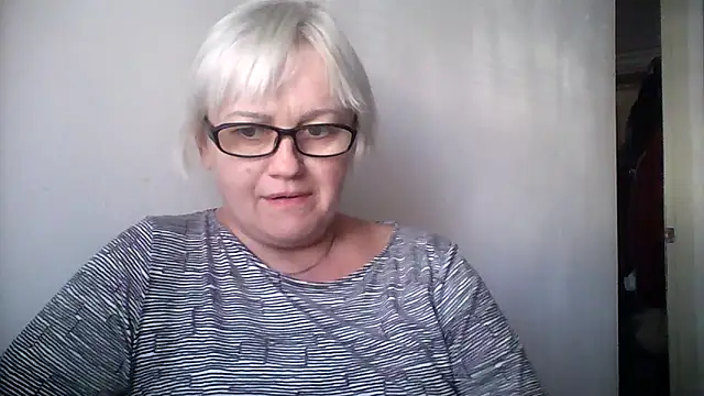 Snapshot of Mayya4321 chatting on September 24, 2025, 11:06 am Mayya4321 online show from September 24, 2025, 11:06 am