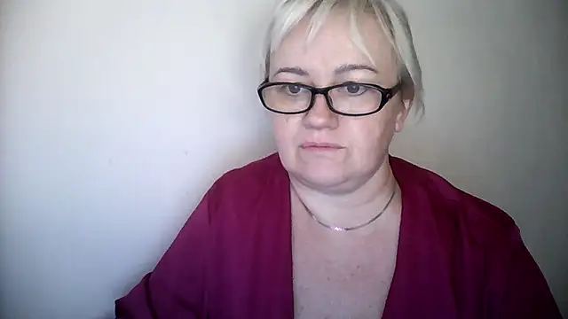 Snapshot of Mayya4321 chatting on October 4, 2025, 7:10 am Mayya4321 online show from October 4, 2025, 7:10 am