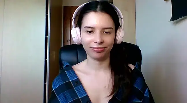 Snapshot of LariceSexy chatting on March 17, 2025, 4:22 pm LariceSexy online show from March 17, 2025, 4:22 pm