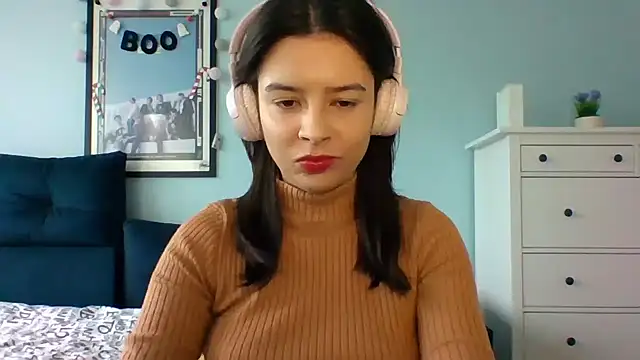 LariceSexy online show from November 12, 2025, 1:26 pm