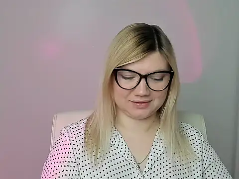 Lola moree online show from November 5, 2025, 1:03 pm