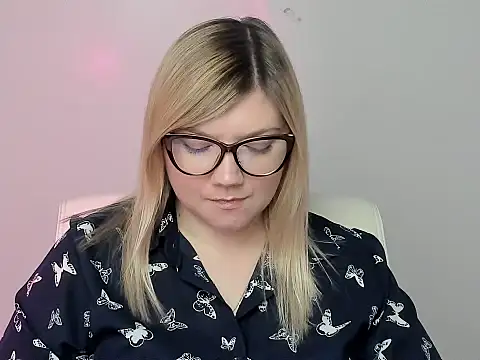 Lola moree online show from October 12, 2025, 12:28 pm