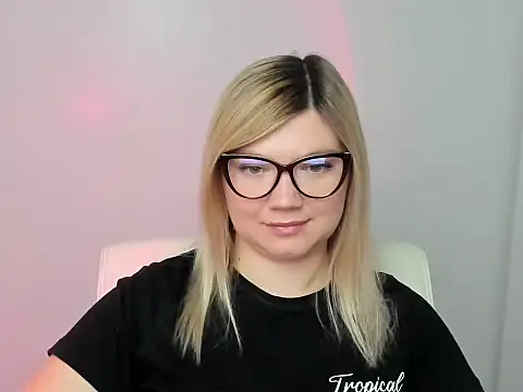 Lola moree online show from September 23, 2025, 5:36 am