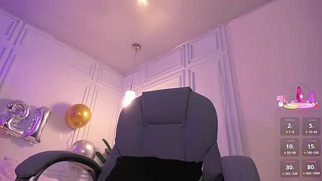 Salome  evans online show from October 5, 2025, 1:13 pm