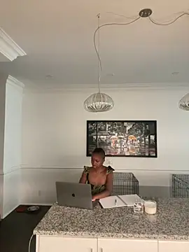 Tia  Fox online show from September 14, 2025, 7:03 pm