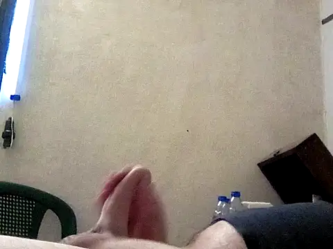 Snapshot of lebaneeseguy chatting on May 30, 2026, 8:47 pm lebaneeseguy online show from May 30, 2026, 8:47 pm
