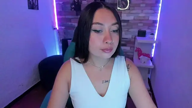 miss isabella m online show from February 11, 2025, 12:36 pm
