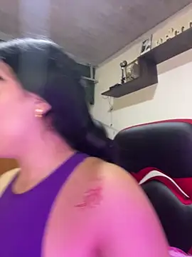 Snapshot of Melody_rousse_ chatting on October 17, 2025, 7:37 pm Melody rousse online show from October 17, 2025, 7:37 pm