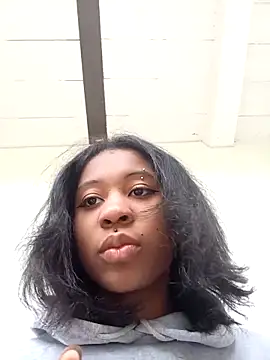 Snapshot of Zaira_Rose_ chatting on October 17, 2025, 1:35 pm Zaira Rose  online show from October 17, 2025, 1:35 pm