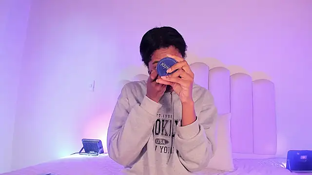 Zaira Rose  online show from November 12, 2025, 1:15 pm