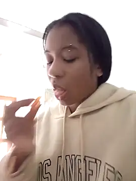 Snapshot of Zaira_Rose_ chatting on September 28, 2025, 1:07 pm Zaira Rose  online show from September 28, 2025, 1:07 pm