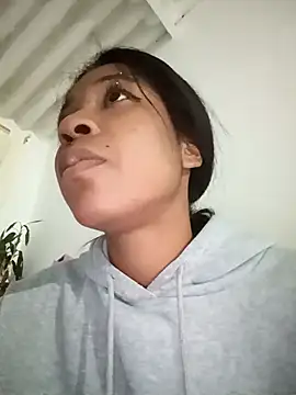 Snapshot of Zaira_Rose_ chatting on October 31, 2025, 3:25 am Zaira Rose  online show from October 31, 2025, 3:25 am