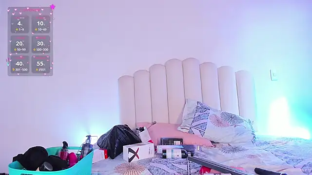 Snapshot of Zaira_Rose_ chatting on October 3, 2025, 12:50 pm Zaira Rose  online show from October 3, 2025, 12:50 pm