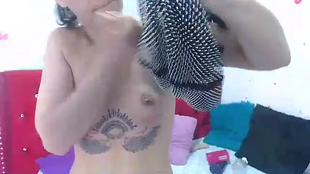 Ariasmithog online show from November 24, 2025, 4:18 pm