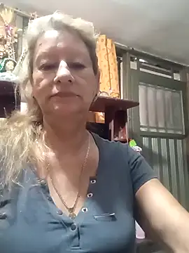 MaryLunna online show from February 4, 2025, 10:34 pm