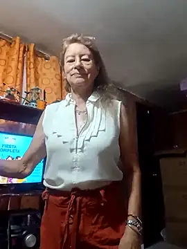 MaryLunna online show from February 15, 2025, 2:11 pm