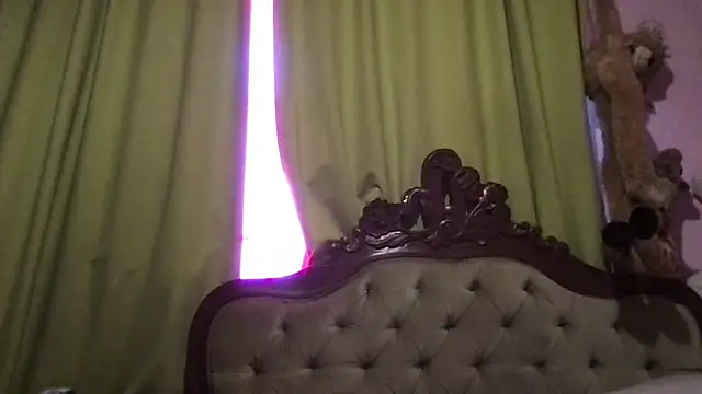 Miliboobs  online show from March 22, 2025, 8:37 pm
