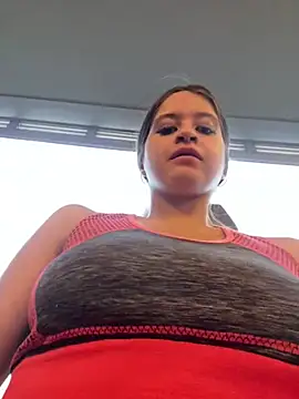 Miliboobs  online show from February 18, 2025, 9:20 pm