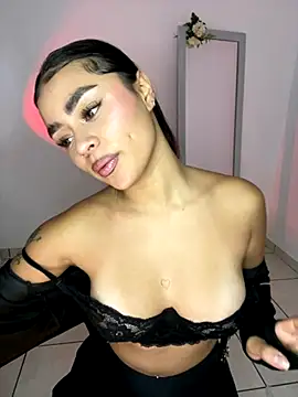 Snapshot of meli_ortiz_ chatting on October 21, 2025, 4:06 pm meli ortiz online show from October 21, 2025, 4:06 pm