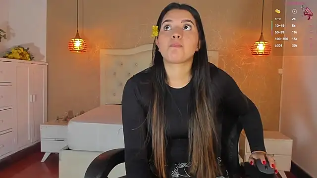 Snapshot of Hadley_ chatting on September 23, 2025, 3:13 am Hadley online show from September 23, 2025, 3:13 am