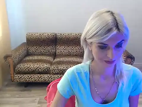 Snapshot of SexyBeatriice chatting on September 27, 2025, 6:30 am SexyBeatriice online show from September 27, 2025, 6:30 am