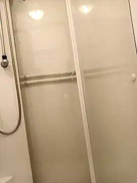 Eriic8888 online show from May 17, 2026, 3:12 pm