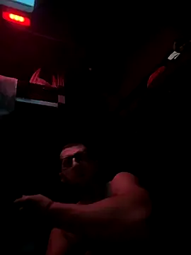 Snapshot of Eriic8888 chatting on November 2, 2025, 4:01 pm Eriic8888 online show from November 2, 2025, 4:01 pm