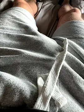 Snapshot of Eriic8888 chatting on October 2, 2025, 10:18 am Eriic8888 online show from October 2, 2025, 10:18 am