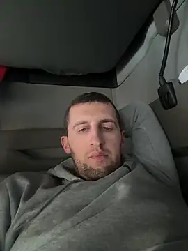 Eriic8888 online show from November 17, 2025, 1:15 pm