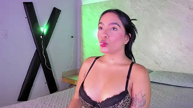 Snapshot of Estefy_gomez09 chatting on September 19, 2025, 9:52 pm Estefy gomez09 online show from September 19, 2025, 9:52 pm