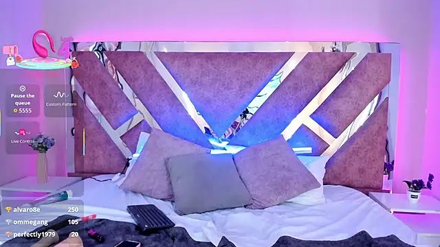 Snapshot of AliDiaz_ chatting on October 18, 2025, 7:43 am AliDiaz online show from October 18, 2025, 7:43 am