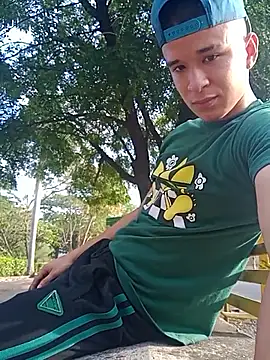 Snapshot of arevalo1124 chatting on September 16, 2025, 9:38 pm arevalo1124 online show from September 16, 2025, 9:38 pm