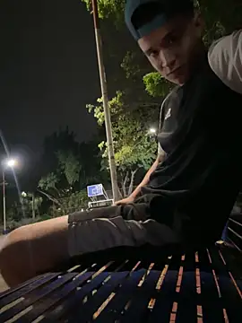 Snapshot of arevalo1124 chatting on October 16, 2025, 5:27 am arevalo1124 online show from October 16, 2025, 5:27 am