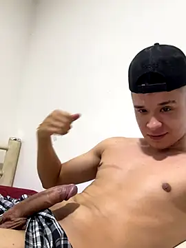 Snapshot of arevalo1124 chatting on November 9, 2025, 12:20 pm arevalo1124 online show from November 9, 2025, 12:20 pm