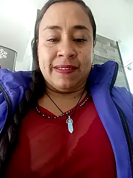 kamila lovee online show from September 30, 2025, 5:52 pm