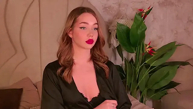 Snapshot of EvansLover chatting on September 23, 2025, 8:27 pm EvansLover online show from September 23, 2025, 8:27 pm