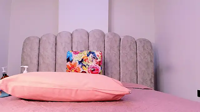 sharlott miller online show from January 14, 2026, 11:58 am