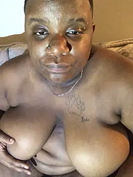 Snapshot of tiptrx chatting on February 1, 2025, 2:16 am tiptrx online show from February 1, 2025, 2:16 am