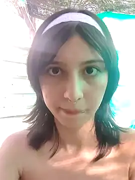 Maiden-Hot online show from February 4, 2025, 7:33 pm