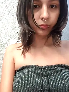 Maiden-Hot online show from December 4, 2025, 7:13 pm