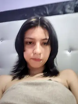 Maiden-Hot online show from February 25, 2025, 7:49 pm