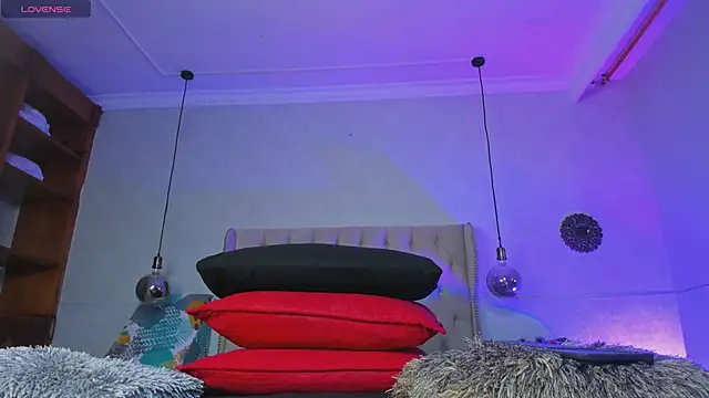 amanda29 online show from February 6, 2026, 7:10 pm