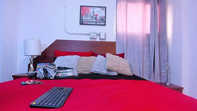 amanda29 online show from April 1, 2026, 7:11 pm